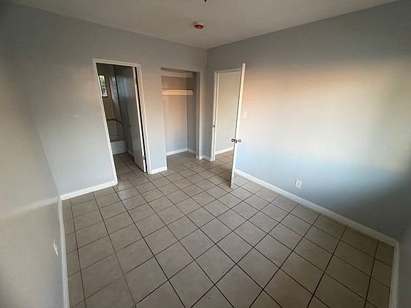 3rd image of 10215 Burin Ave #10213-1/2