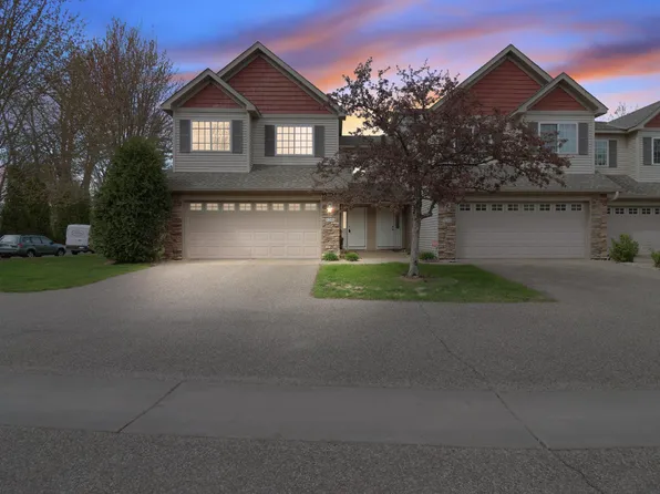 5246 Greenwood Dr, Mounds View, MN 55112