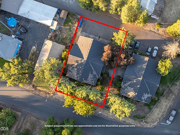 3rd image of 166 Napa St