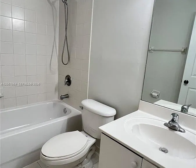 22841 SW 88th Pl #301 — Photo 20