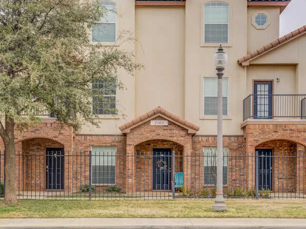 2102 Main St, Lubbock, TX 79401