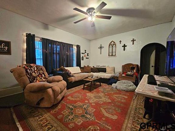 5th image of 214 N Alexander Ave