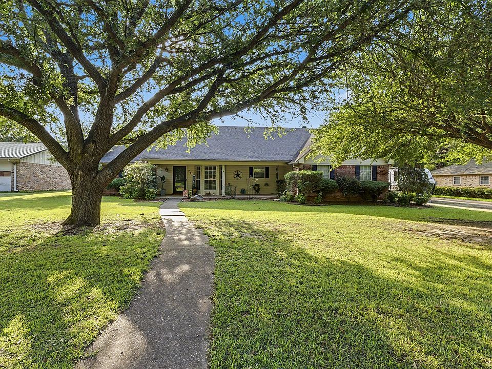 1st image of 211 Meadow Dr