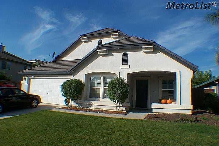 1st image of 8853 McCabe Lakes Dr