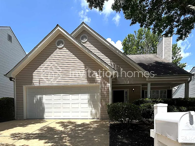 80 Greystone Cir — Photo 1