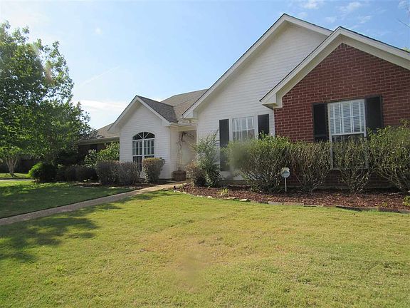 3rd image of 515 Wildberry Dr