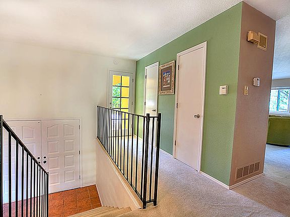 5th image of 13533 Sunset Canyon Dr NE