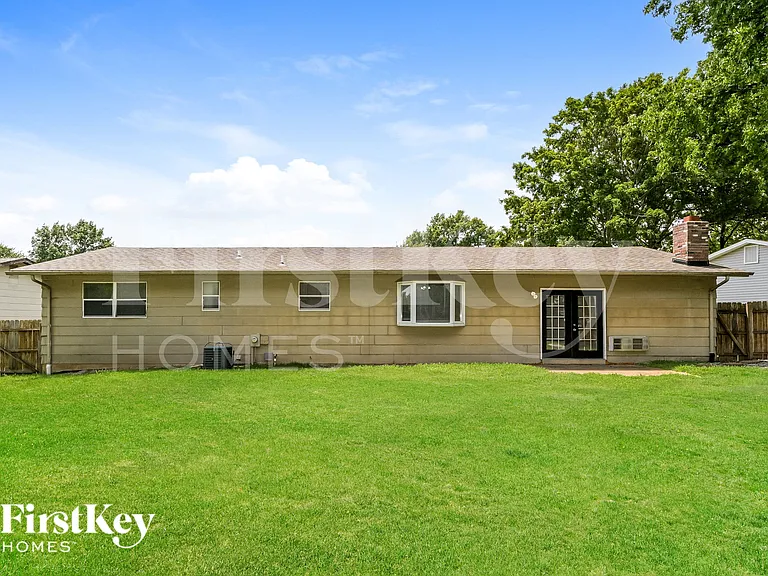 634 Watkins Glen Dr — Photo 18