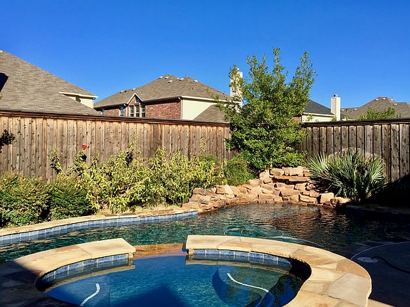 2nd image of 1482 Plum Valley Dr