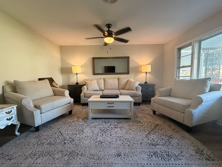 4305 Highland Lake Dr — Photo 3