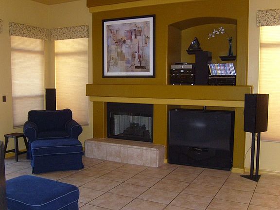 Livingroom/Den