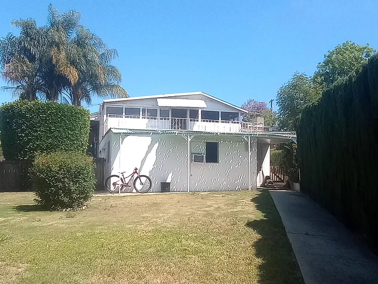 2775 Cypress Ave #B — Photo 11