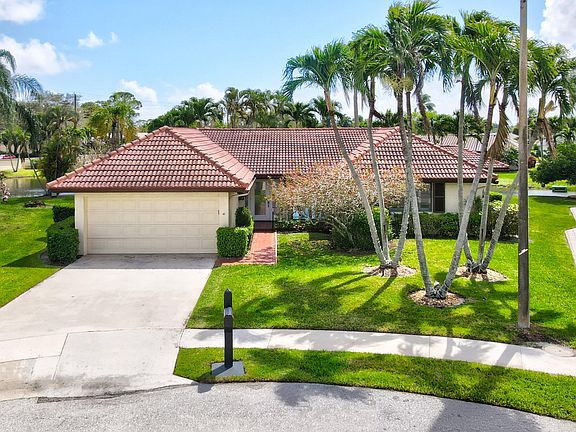2nd image of 10426 Vereda Circle
