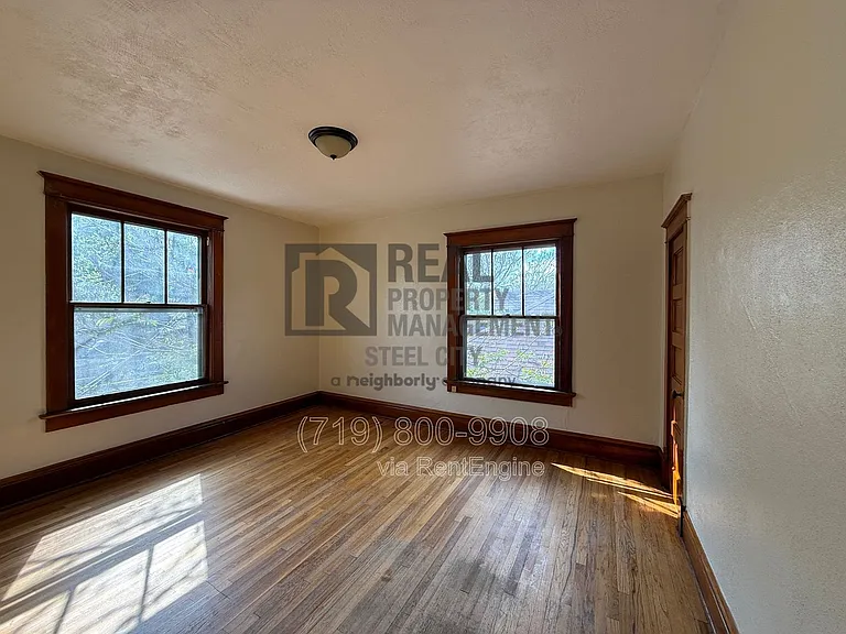 212 W Evans Ave — Photo 5