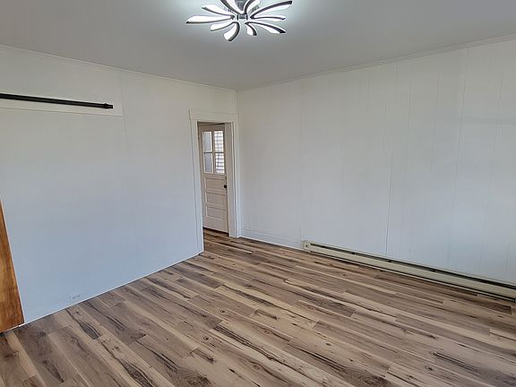 5th image of 74 Blocker St