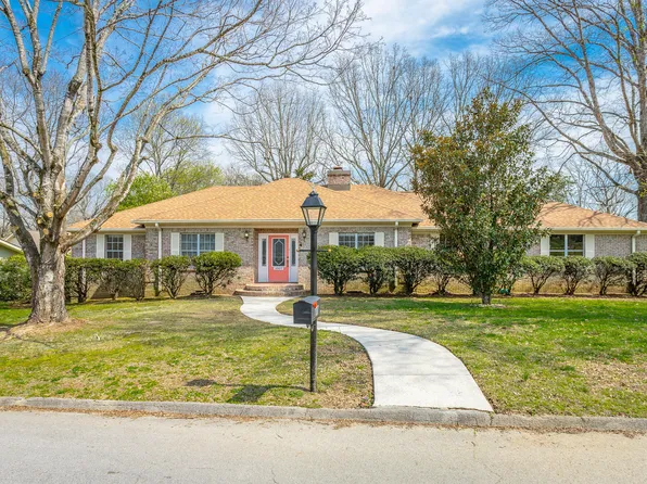 1007 Stone Crest Cir, Chattanooga, TN 37421