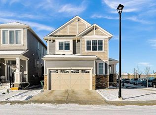 567 E Osborne Dr SW, Airdrie, AB T4B5L1