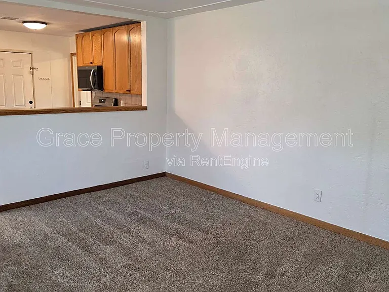 9301 Ellen Ct — Photo 3