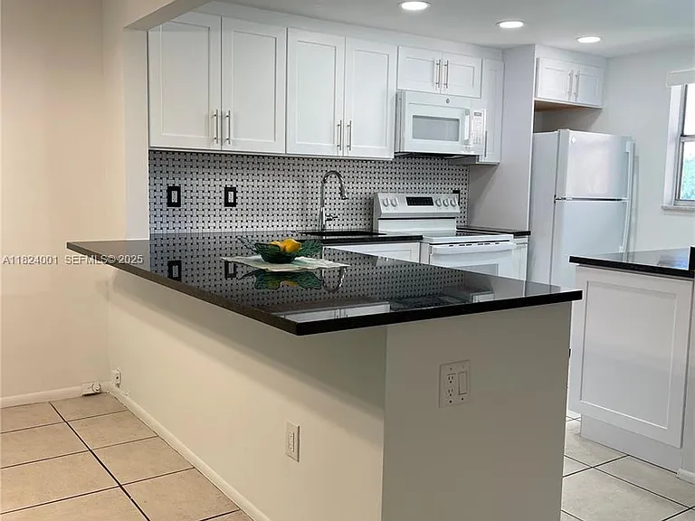 10110 Boca Entrada Blvd #301 — Photo 4