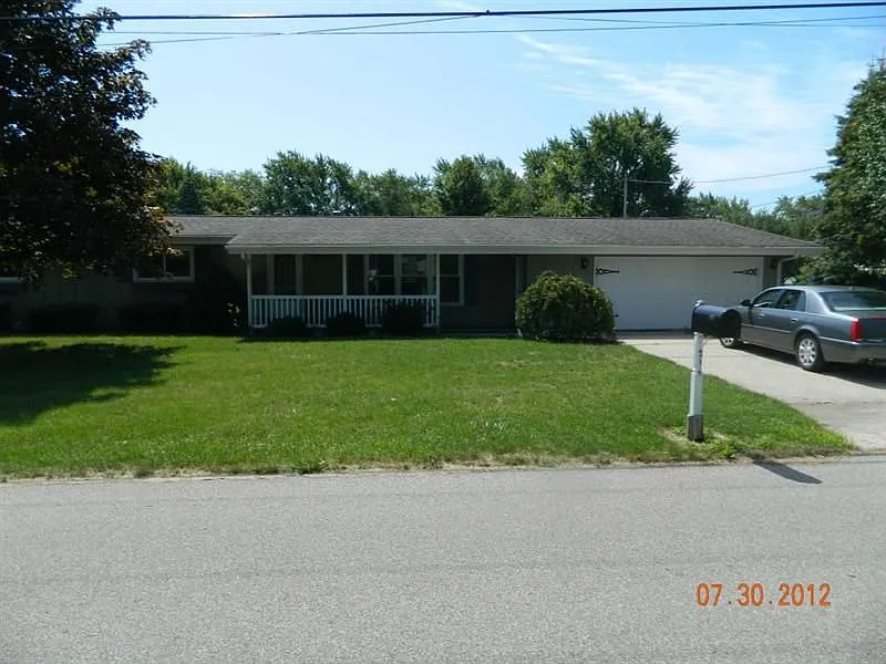 203 Spengler Dr photo 1