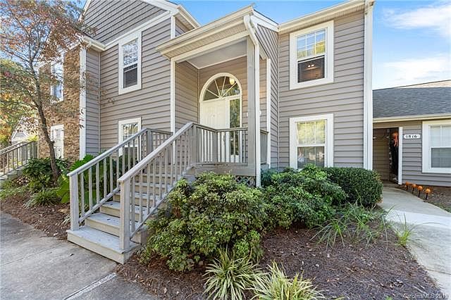 1st image of 1818 Fairlawn Ct