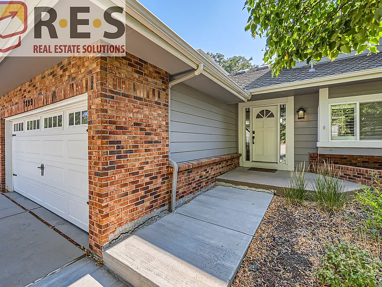 7899 Sweet Water Rd — Photo 3