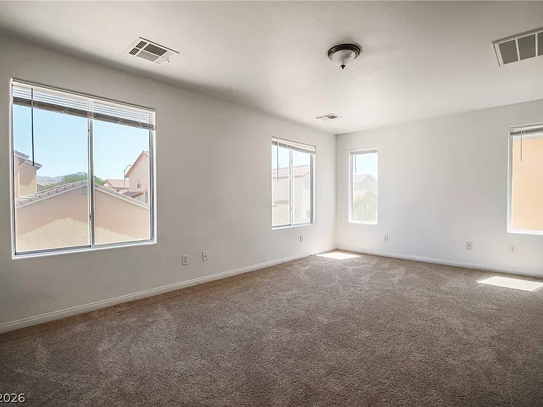 4420 Pacific Crest Ave — Photo 12