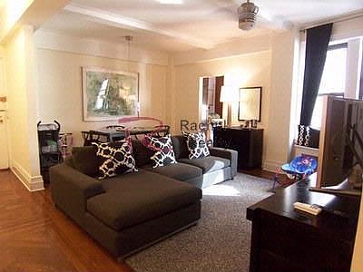 1st image of 220 W 93rd St