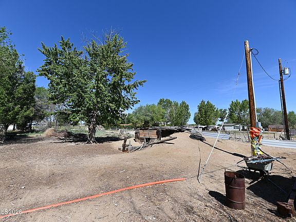 3rd image of 1714 Shoffner Ln
