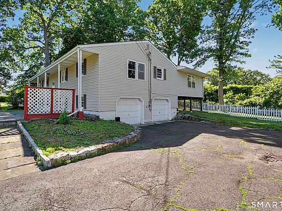 3rd image of 27 Karen Drive