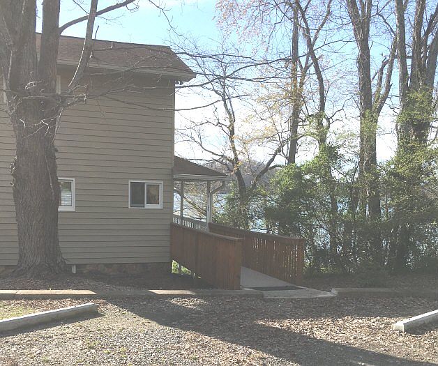 1st image of 294 N Berrong St