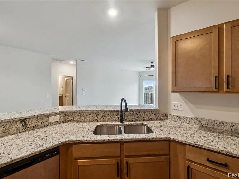 9804 Ridge Run St — Photo 16