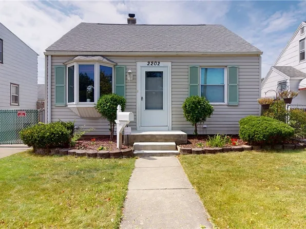 2202 Kenmore Ave, Buffalo, NY 14207