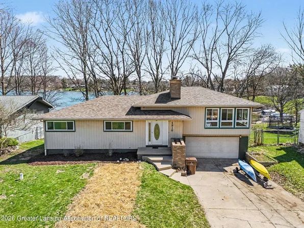 1316 W Geneva Dr, Dewitt, MI 48820