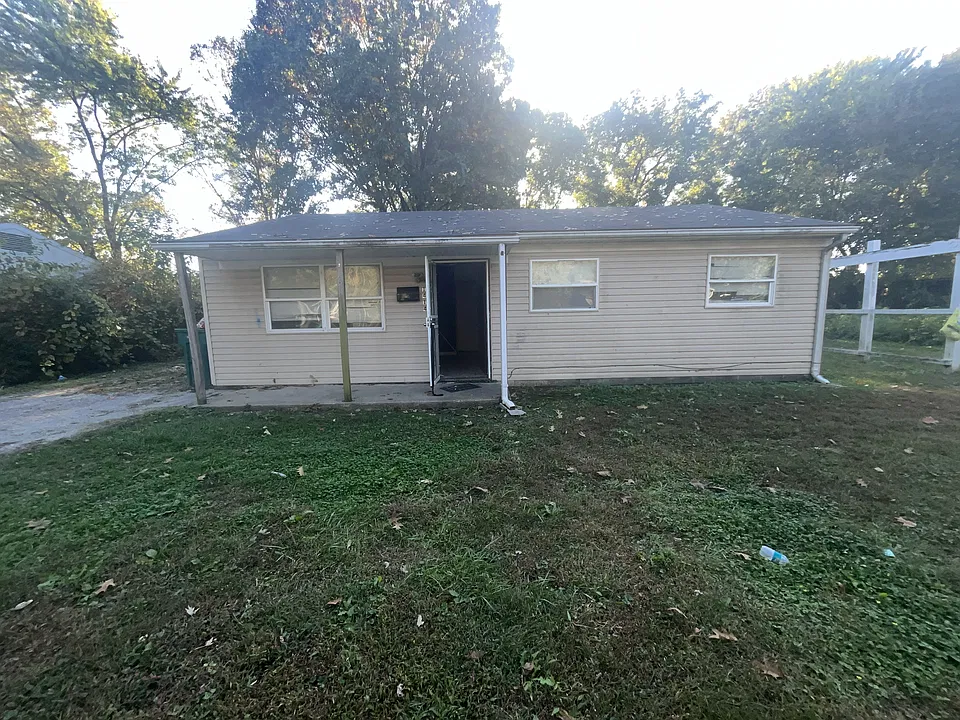 1414 Richard Dr