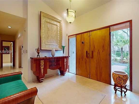 4th image of 10260 SW 128th St