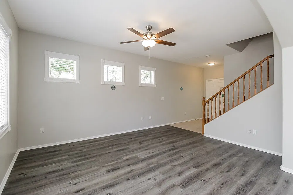 3 bed, 2.5 bath, 1533 sqft, $2,360 — Photo 4
