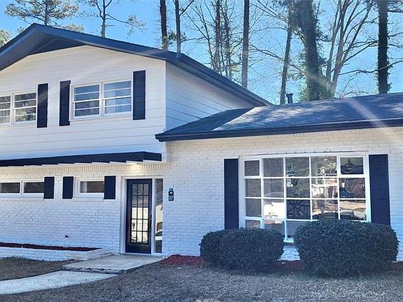 2nd image of 2619 Cavalier Dr