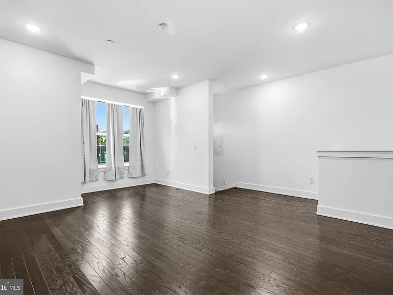 516 W Montgomery Ave #1 — Photo 8