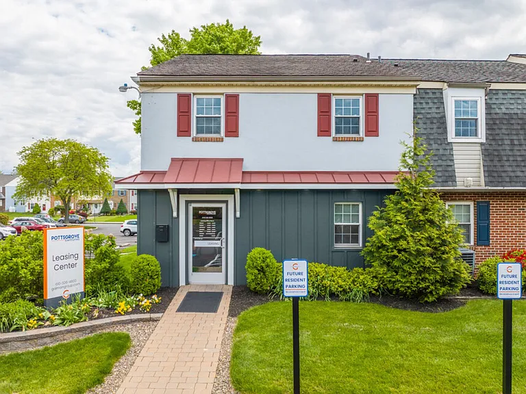 Pottsgrove Townhomes — Photo 23
