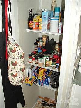 LARGE PANTRY
