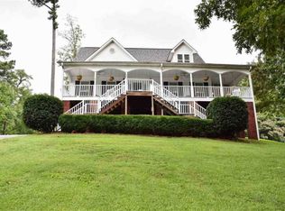221 Pineywood Rd, Gardendale, AL 35071