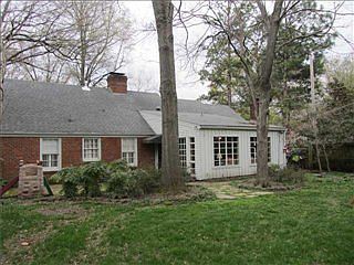 2nd image of 202 Ridgefield Rd
