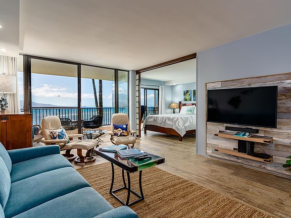 3rd image of 100 Hauoli St APT 209