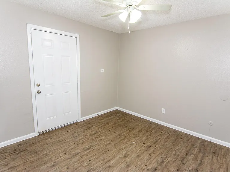 1667 Northwood St #1667 — Photo 8