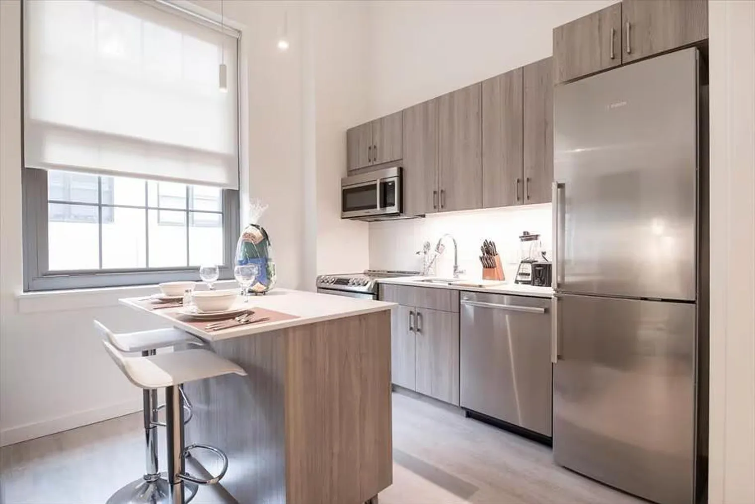 Studio, 1.0 bath, 484 sqft, $9,384 — Photo 4