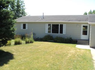 1006 Skyline Dr NE, Alexandria, MN 56308