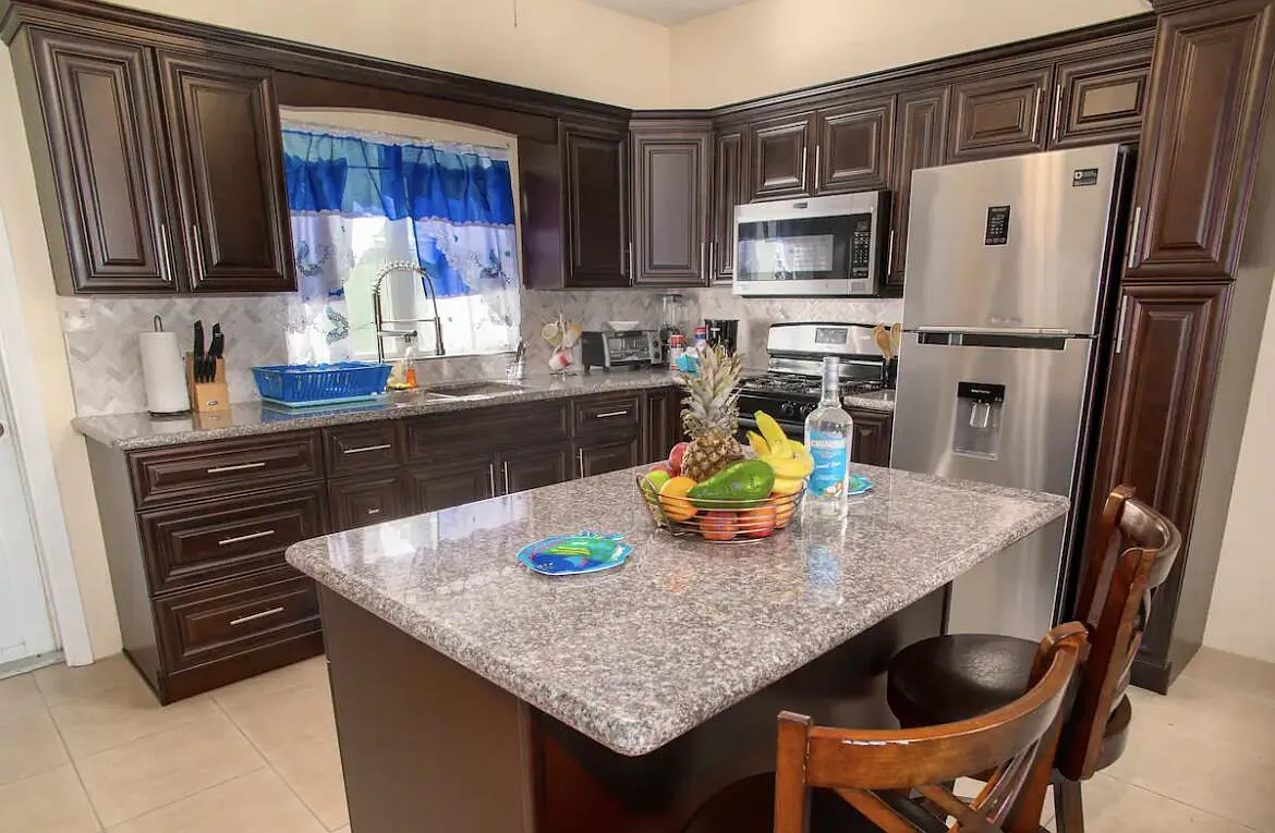 2 bed, $2,800 — Photo 1