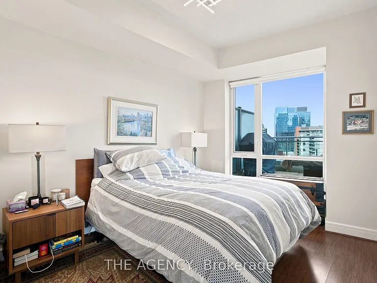 112 George St S #S1006 — Photo 14