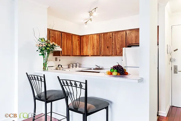 Sold by Rich Associates Real Estate LLC | media 3